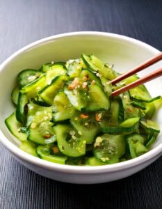 Salade de concombre coréen (Oi Muchim)