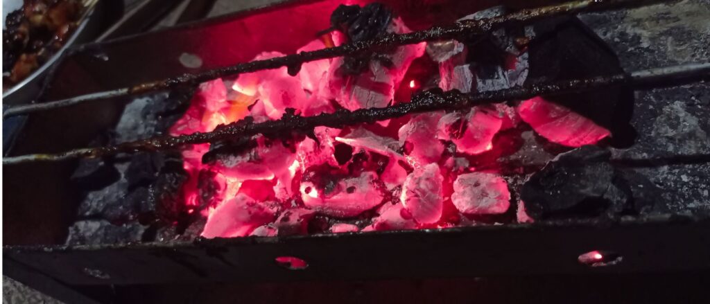 charbon binchotan et accessoire