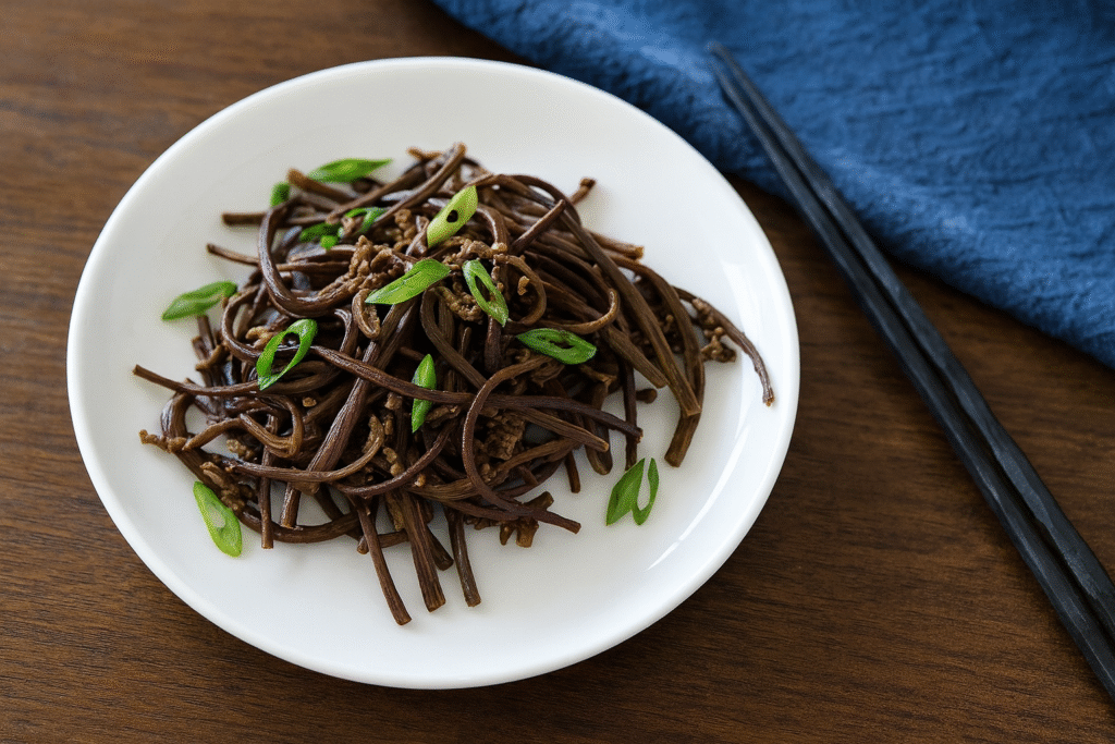 Gosari-Namul-Légumes-de-fougère-sautés-à-la-coréenne-Nippon-Grill