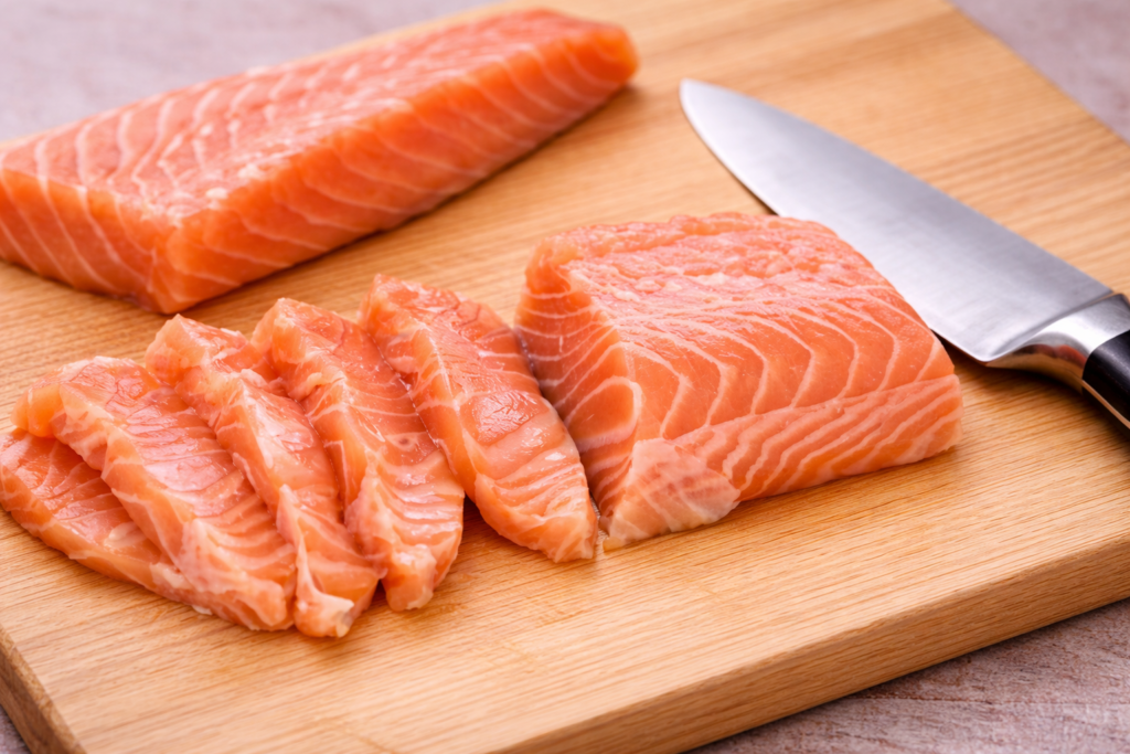 trancher-le-saumon-epais