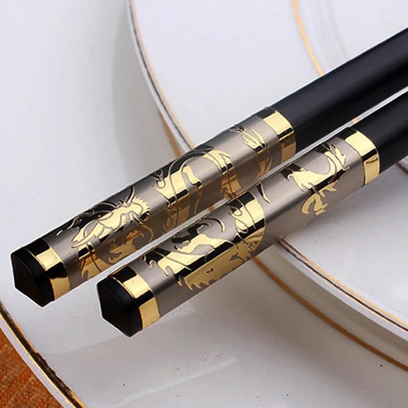 Détail du manche de la baguette chinoise Dragon d’Or